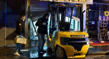 Kayseri'de Filmlere Konu Olacak Soygun Girişimi: Kuyumcuya Forkliftle Girdiler