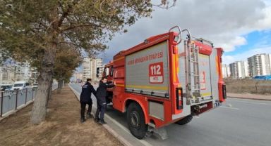 Kayseri'de kuvvetli rüzgarın bilançosu: itfaiye 32 olaya müdahale etti