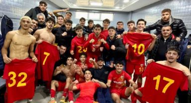 Kayserispor U19 PAF takımı geriden gelerek kazandı