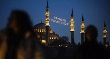 Manevi İklim Başlıyor: Kadir Gecesi ve Bayram Tarihleri Belli Oldu!