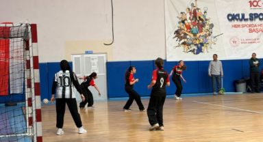 Okul Sporları Futsal İl Birinciliği müsabakaları devam ediyor