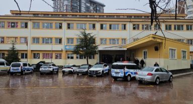 Ortaokulda bıçaklı kavga: 1 öğrenci yaralı