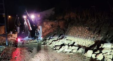 Özvatan’da heyelan 