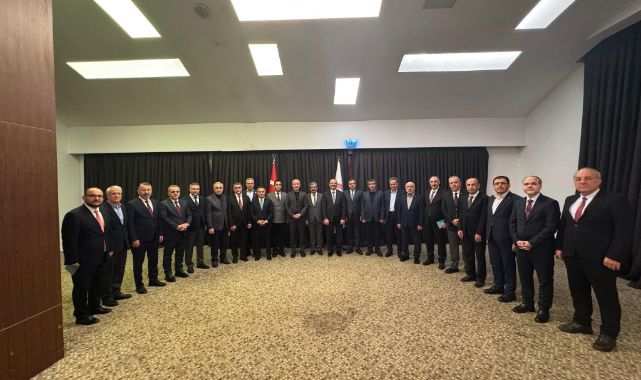 Rektör Karamustafa Anadolu Üniversiteler Birliği İstişare Toplantısı’na katıldı