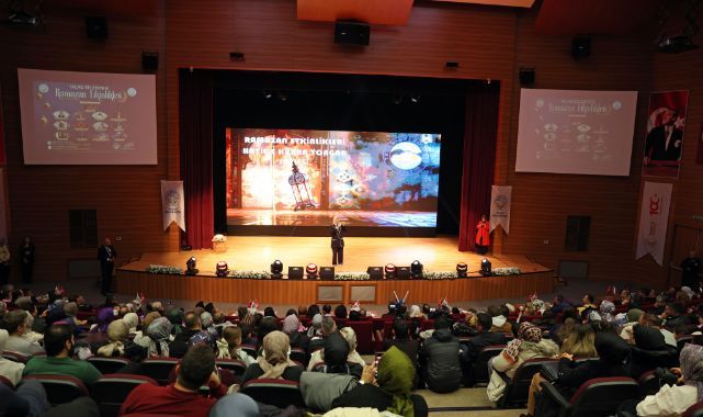 Talas'ta Ramazan coşkusu Hatice Kübra Tongar Söyleşisi ile sürdü