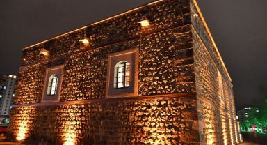 Tarihi Tasmakıran Camii'nde restorasyon sonrası ilk teravih heyecanı