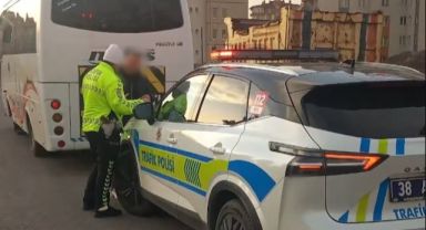 Trafik denetimlerinde 1654 sürücüye ceza