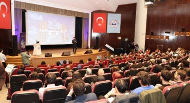 Türk Astronot Tuva Cihangir Atasever, ERÜ öğrencileri ile bir araya geldi