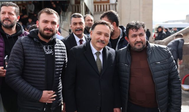 Vali Çiçek, Ağaç İşleri ve Demirciler Sitesi’nde esnafla buluştu