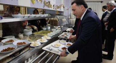 Vali Çiçek, Sümer Fen Lisesi öğrencileriyle iftarda buluştu