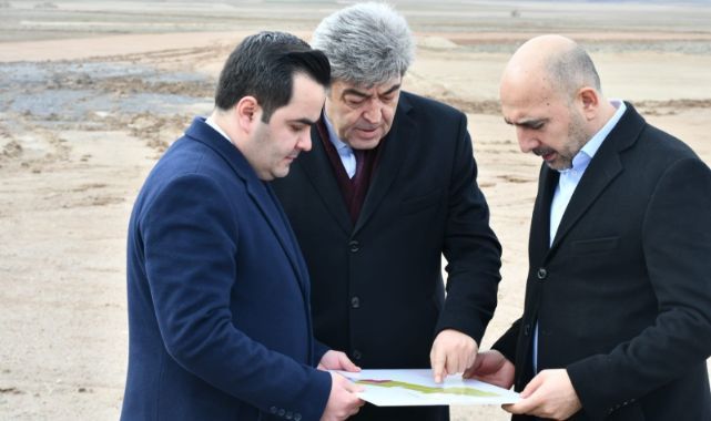 Vekil Ataş ve Başkan Bağlamış, Jeotermal Sera OTB'deki çalışmaları inceledi