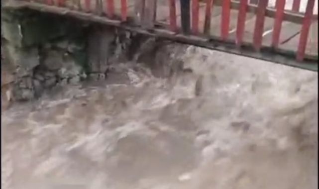 Yahyalı’da sağanak yağış sele neden oldu