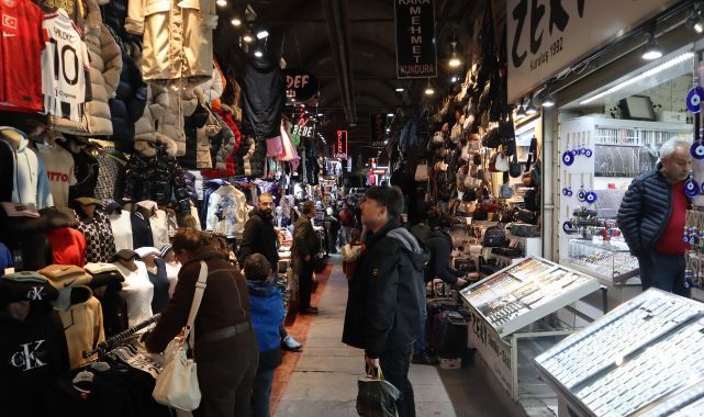 9 asırlık Kapalı Çarşı’da bayram yoğunluğu