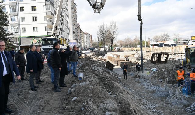 Başkan Büyükkılıç, 300 milyon TL'lik katlı kavşak projesini yerinde inceledi