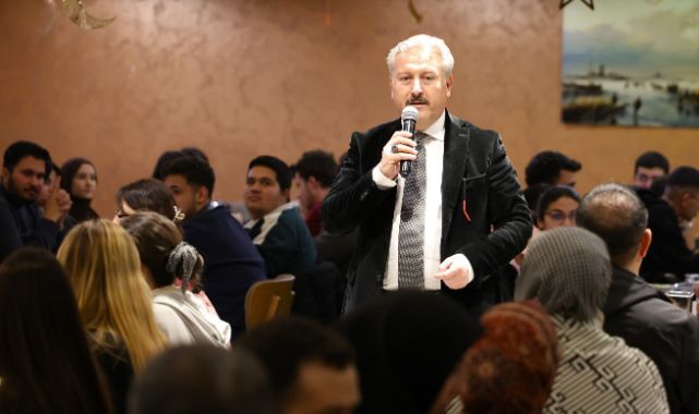 Başkan Palancıoğlu, gençlerle iftar sofrasında buluştu