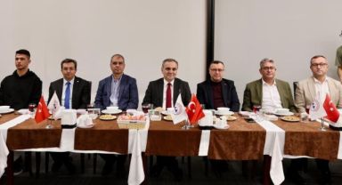 Başsavcı Korkmaz ve Rektör Prof. Dr. Altun, özel ihtiyaçlı öğrenciler ile iftar yaptı