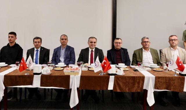 Başsavcı Korkmaz ve Rektör Prof. Dr. Altun, özel ihtiyaçlı öğrenciler ile iftar yaptı