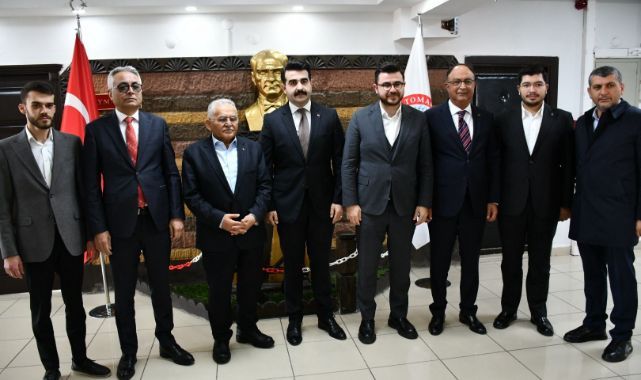 Büyükkılıç ve Okandan'dan Tomarza'ya ziyaret