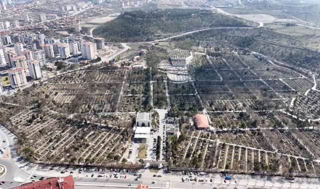 Büyükşehir, kabristanları bayram ziyaretine hazırladı