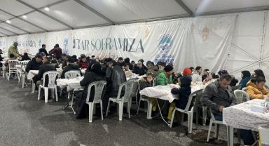 Büyükşehirin iftar sofraları gönüllere dokunuyor