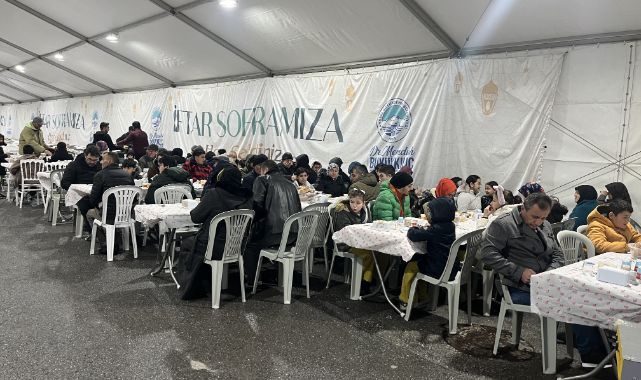 Büyükşehirin iftar sofraları gönüllere dokunuyor