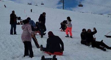 Erciyes’te Develi Rüzgarı: DEVDAK’tan Unutulmaz Kar Şenliği!