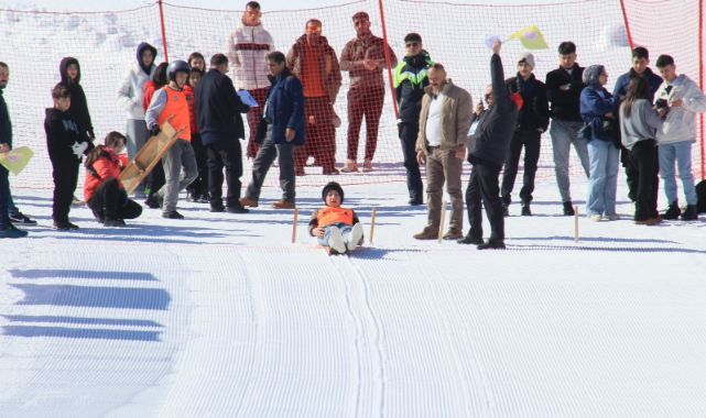 Erciyes’te Geleneksel Kızak Türkiye Şampiyonası düzenlendi
