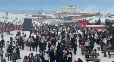Erciyes'te ziyaretçi hedefine sezon bitmeden ulaşıldı