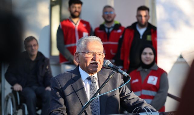 ERÜ’ye Kızılay Butik Giyim Merkezi açıldı