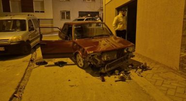 Eskişehir’de Ayrılık Acısı Öfkeye Dönüştü: Aracını Sokak Ortasında Parçaladı