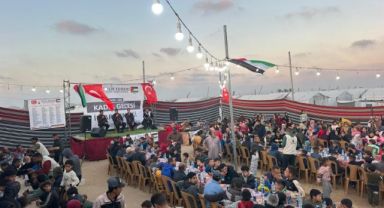 Gazze’de Kadir Gecesi’nde iftar programı düzenlendi 