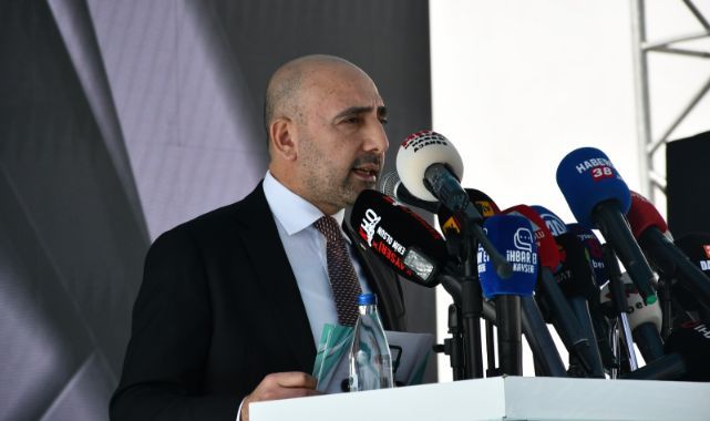 Hububat ve Çekirdek Merkezi’nin tapuları teslim edildi