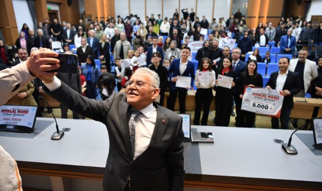 İstiklal Marşı Okuma Yarışması’nda ödüller sahiplerini buldu 