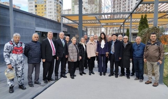 İYİ Parti Talas teşkilatından vatandaşlarla bayramlaşma