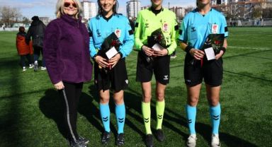 Kayseri’de kadın hakemlere 8 Mart jesti