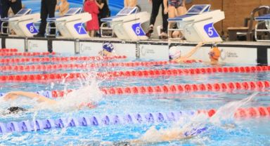 Kayseri'de kulaçlar şampiyonluk için atıldı