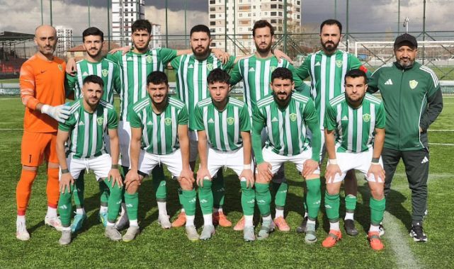 Kayseri Şekerspor zirvede 2 puan bıraktı