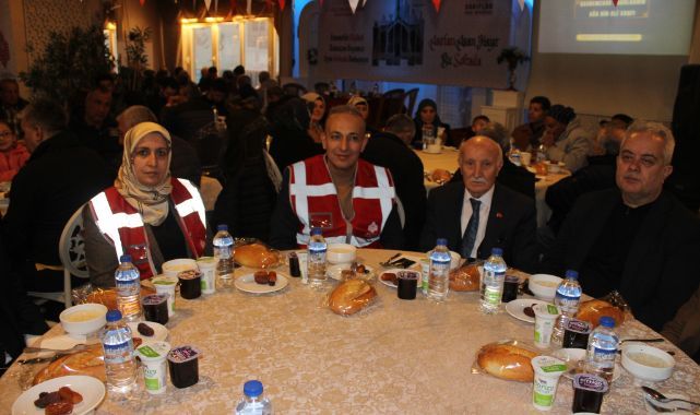 Kayseri Vakıflar Bölge Müdürlüğü'nden her gün 2 bin 500 kişilik iftar yemeği