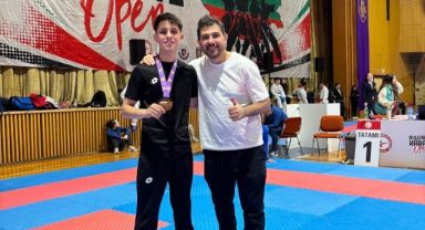 Kayserili karateciler Bulgaristan’dan 10 madalya ile döndü