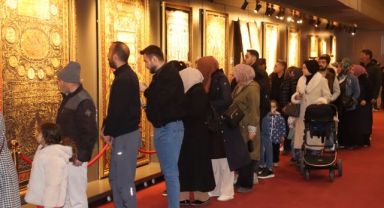 Kayserililer iftarın ardından ‘Kutsal Emanetler'e koştu