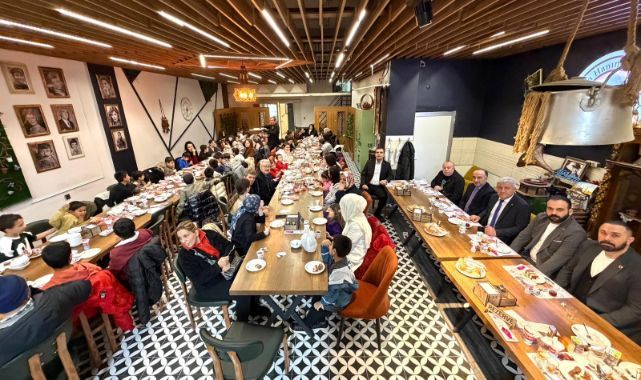 MHP Melikgazi İlçe Teşkilatı, iftarını çocuklarla birlikte açtı