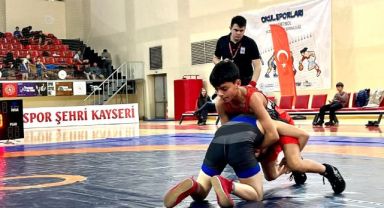 Okul Sporları Güreş Küçükler İl Birinciliği müsabakaları başladı