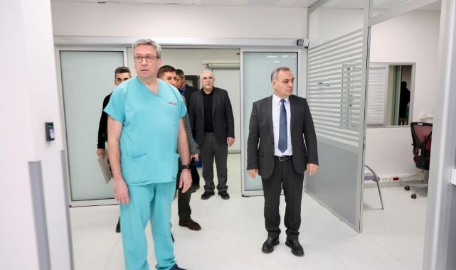 Rektör Prof. Dr. Altun, PET - BT Ünitesinin yenileme çalışmalarını inceledi