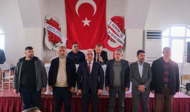 Sarıoğlan Esnaf Odası’nda Mehmet Ardıç güven tazeledi