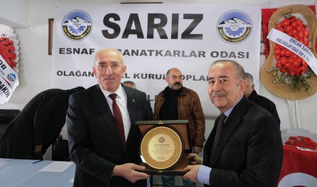 Sarız Esnaf Odası'nda Celal Akpınar güven tazeledi