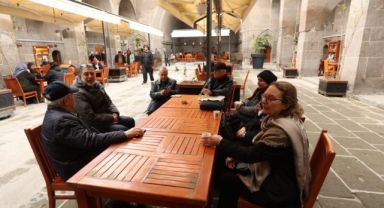 TBMM eski Başkanı Cemil Çiçek ve beraberindeki heyetten Kayseri'ye ziyaret