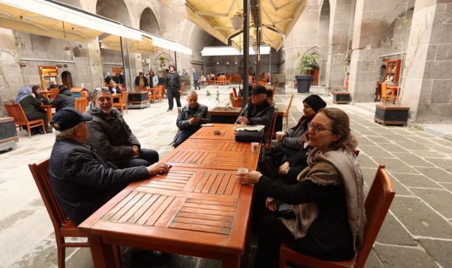 TBMM eski Başkanı Cemil Çiçek ve beraberindeki heyetten Kayseri'ye ziyaret