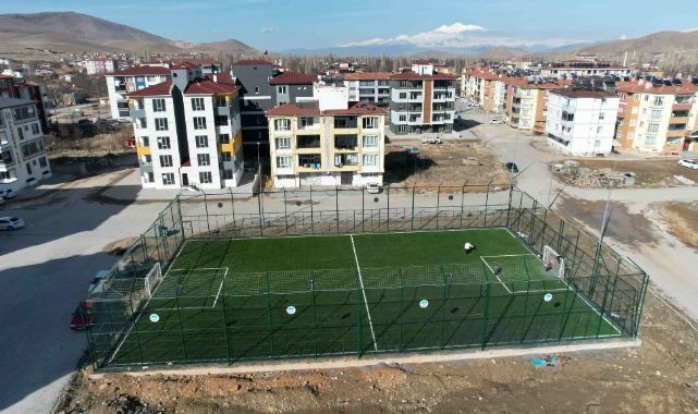 Çiğilli Mahallesi Halı Sahası hizmete sunuldu