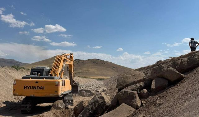 Develi’nin Sel Kalkanı Askıya mı Alınıyor? Kuşaklama Kanalı İçin