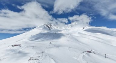 Erciyes'te kayak keyfi nisanda da sürecek